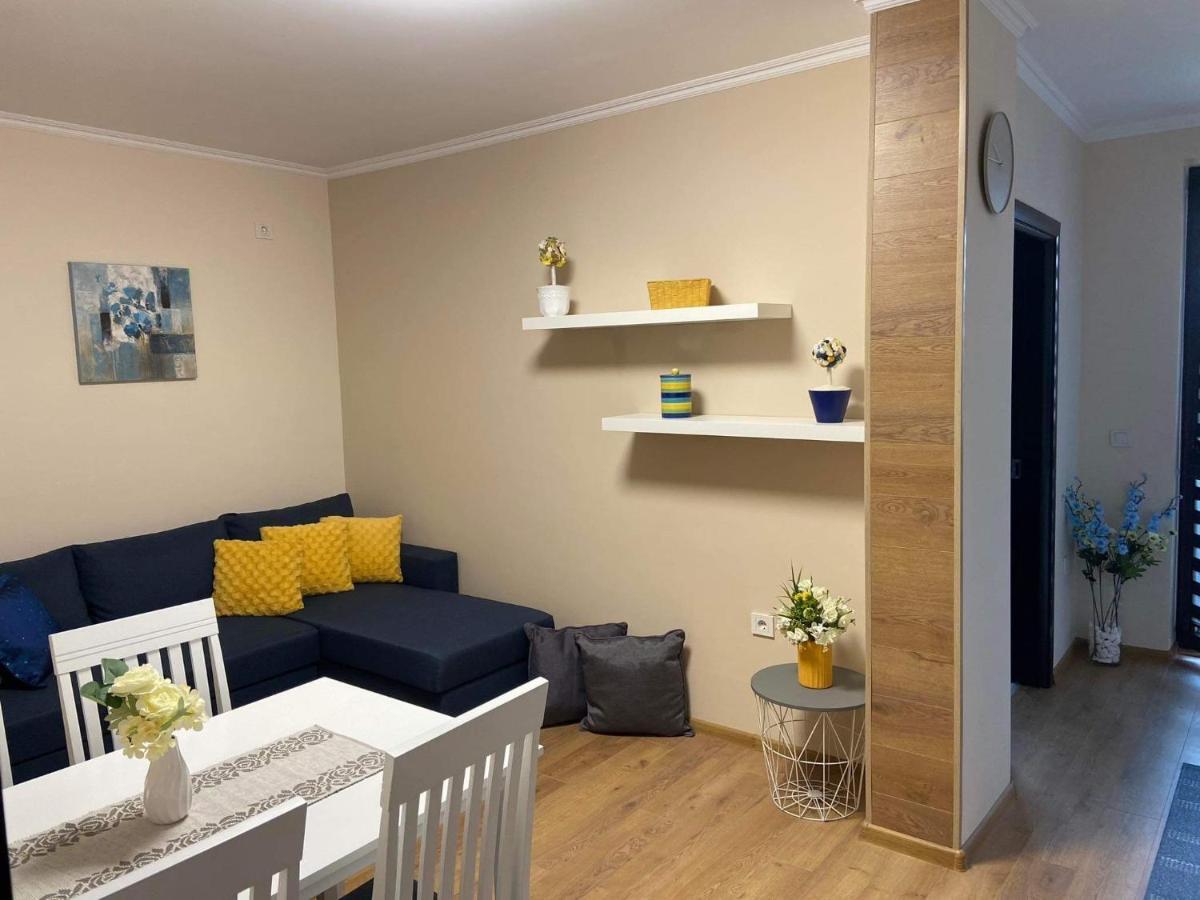 Flowers Garden Apartment Veliko Tarnovo Luaran gambar